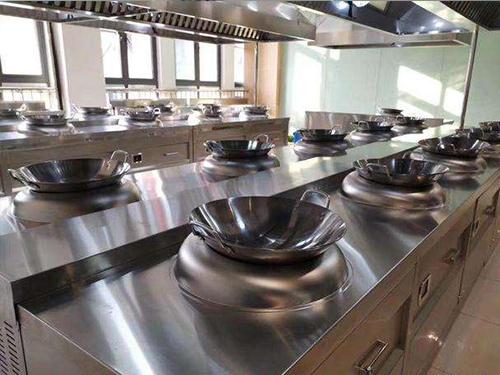 不锈钢厨房设备能够很好的帮助你解决这个问题,帮你更加的环保.