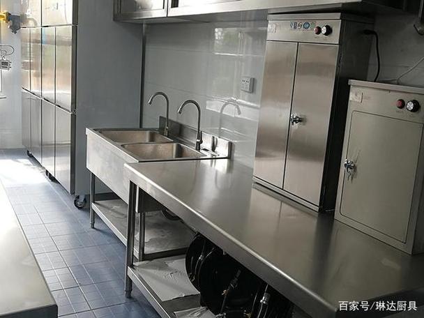 不锈钢厨房设备也会生锈:4原因造成,2方法避免